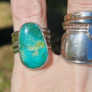 Stunning turquoise ring